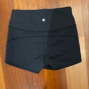 Lululemon Athletica Wunder Under 4” Shorts, Black, Size 8